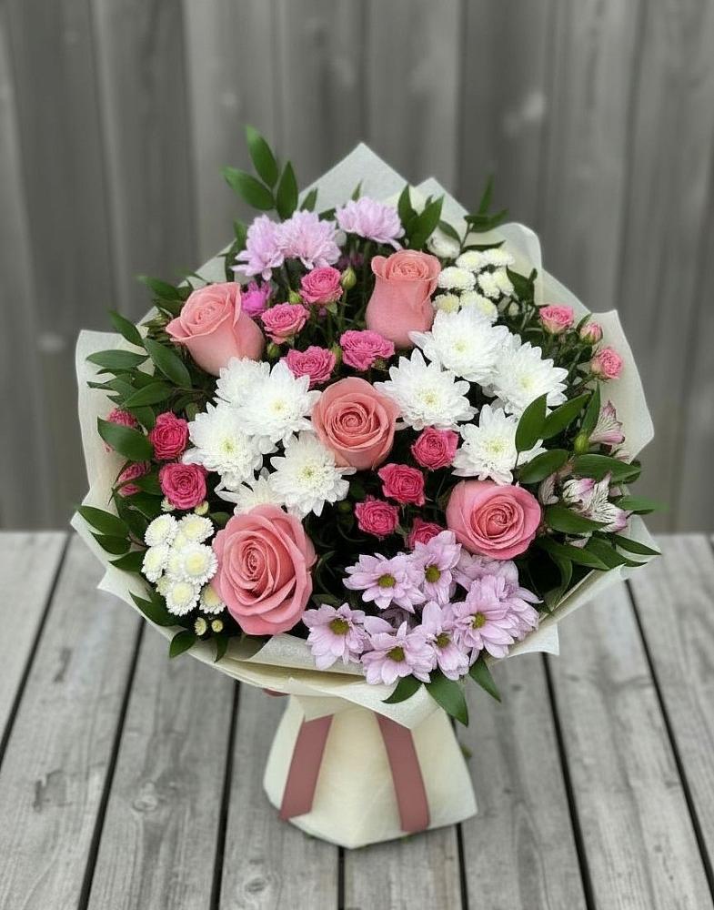 Букет цветов из: Альстромерии, Гвоздики, Розы и Хризантемы в Каа-Хеме