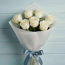 Букет 7 Белых роз Эдлесс Лав в Каа-Хеме
