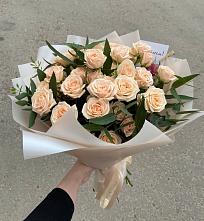 Букет Кремовые розы Латте в Каа-Хеме