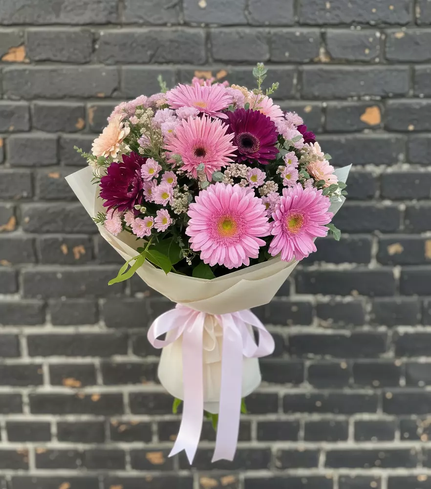 Букет цветов из: Герберы и Хризантемы в Каа-Хеме
