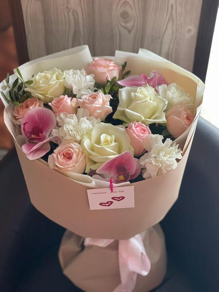 Букет цветов из: Орхидеи, Розы и Гвоздики в Каа-Хеме