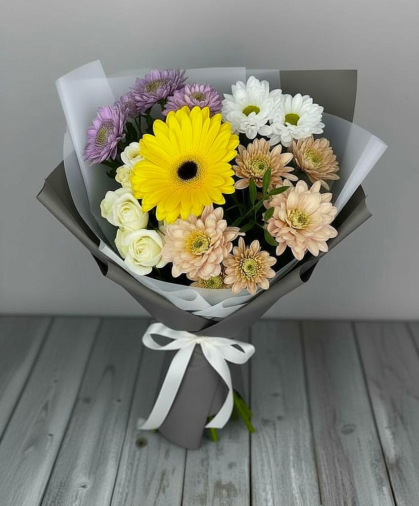 Букет цветов из: Розы, Герберы и Хризантемы в Каа-Хеме