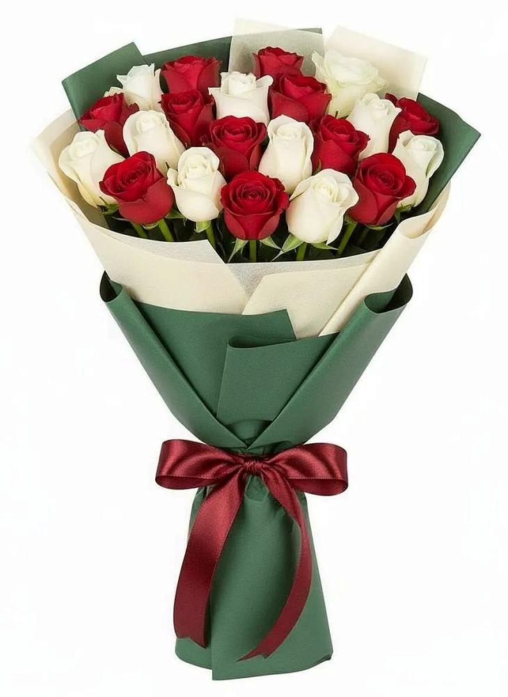 Букет Микс из красных и белых роз в Каа-Хеме