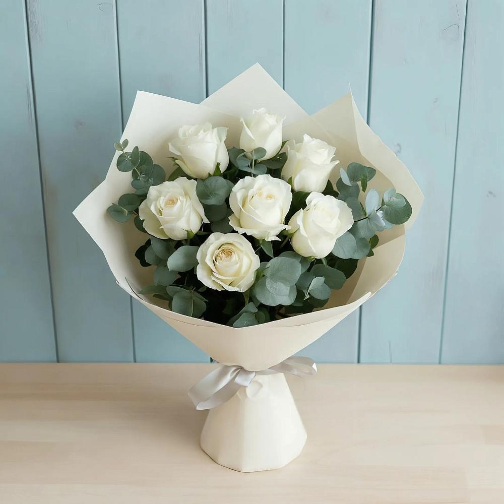 Букет Белые розы в Эвкалипте в Каа-Хеме