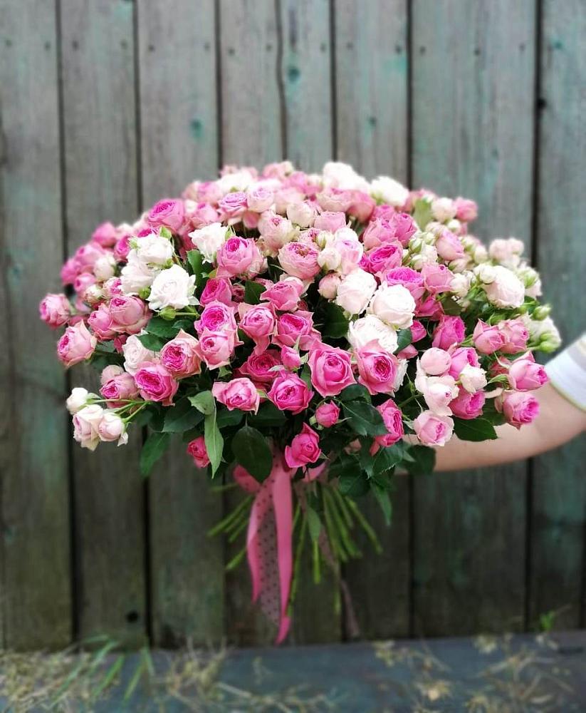 Букет Розовые кустовые розы Натали и Лав Лидия в Каа-Хеме