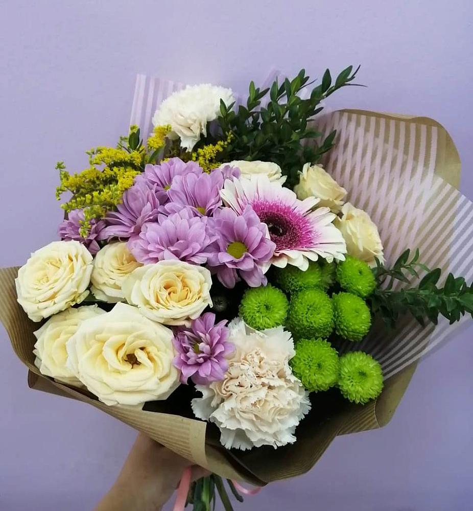 Букет цветов из: Хризантемы, Розы, Гвоздики и Герберы в Каа-Хеме