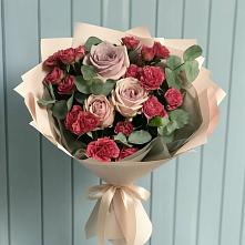 Букет цветов из:  Гвоздики и Розы в Каа-Хеме