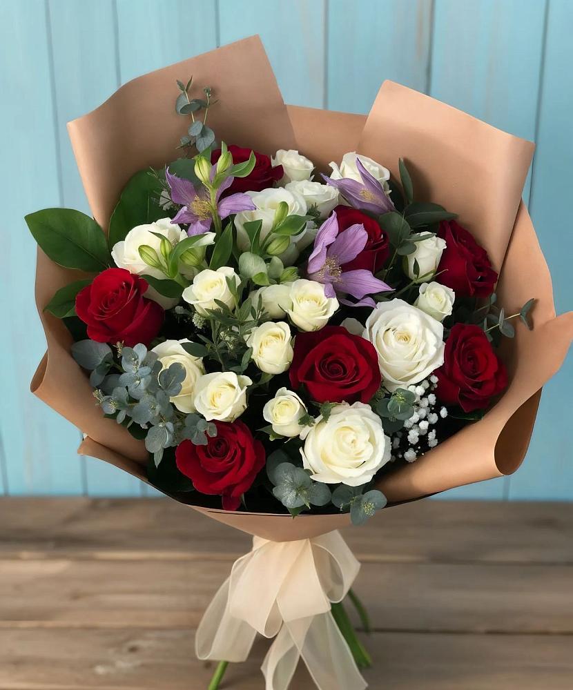 Букет цветов из: Розы и Альстромерии в Каа-Хеме