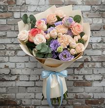 Букет цветов из:  Розы, Лизиантусы и Гвоздики в Каа-Хеме