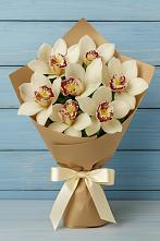 Букет цветов из:  Орхидеи и Розы в Каа-Хеме